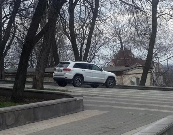Автохам из Ставрополя припарковался на Крепостной горе